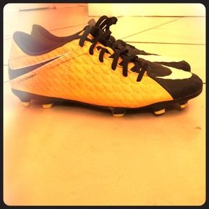 Nike hypervenom  soccer cleats